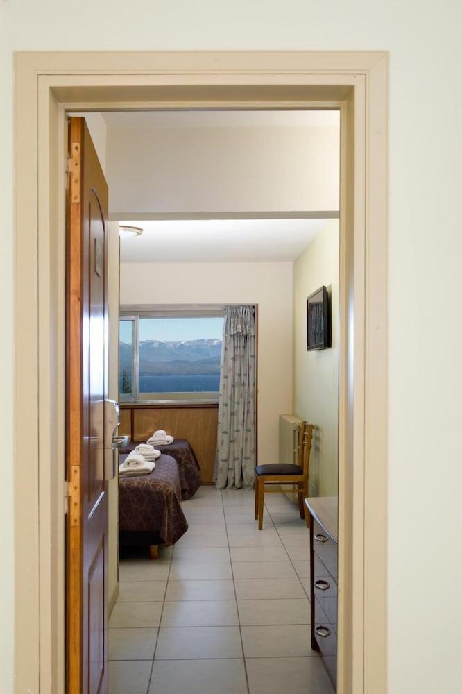 Internacional Hotel 2*